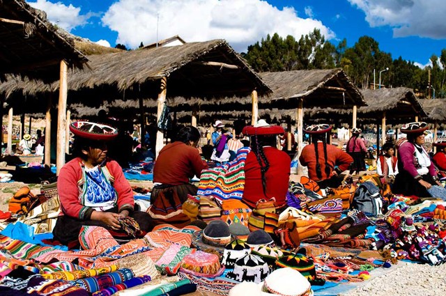 chinchero market