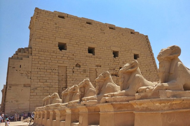 luxor2