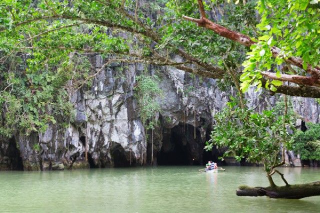 Raul subteran in Palawan