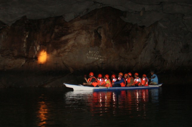 Raul subteran in Palawan